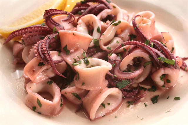 Recipe Sauteed Calamari with Parsley and Garlic